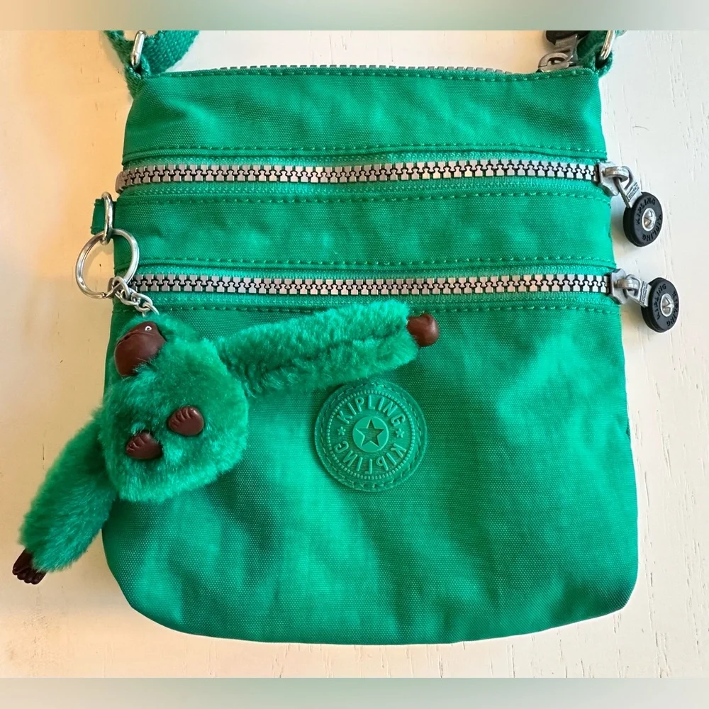 KIPLING BAG!! Alvar Extra Small size with monkey keychain - Picture 2 of 10